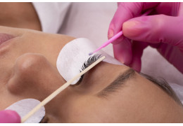 Beauté du regard en institut : diversifiez votre carte de soin en 2026